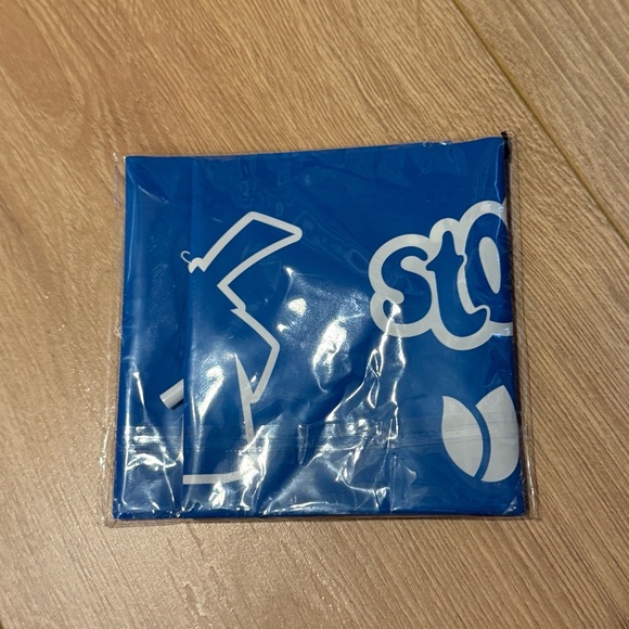 Dutch Bros Thunder Sticks Blue Inflatable Cheering Coffee Promo 2024 - Picture 3 of 3